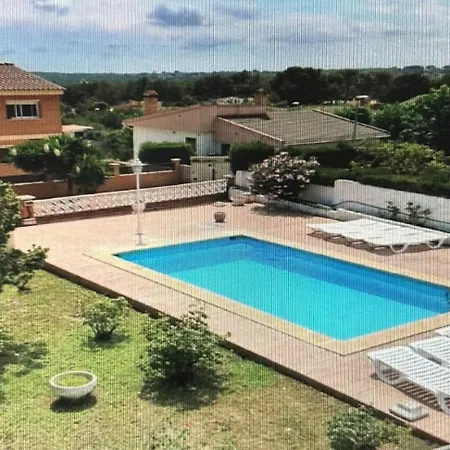 Con Piscina Privada *