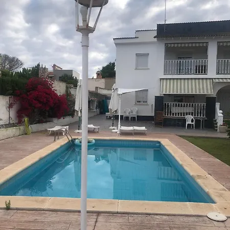 Con Piscina Privada *
